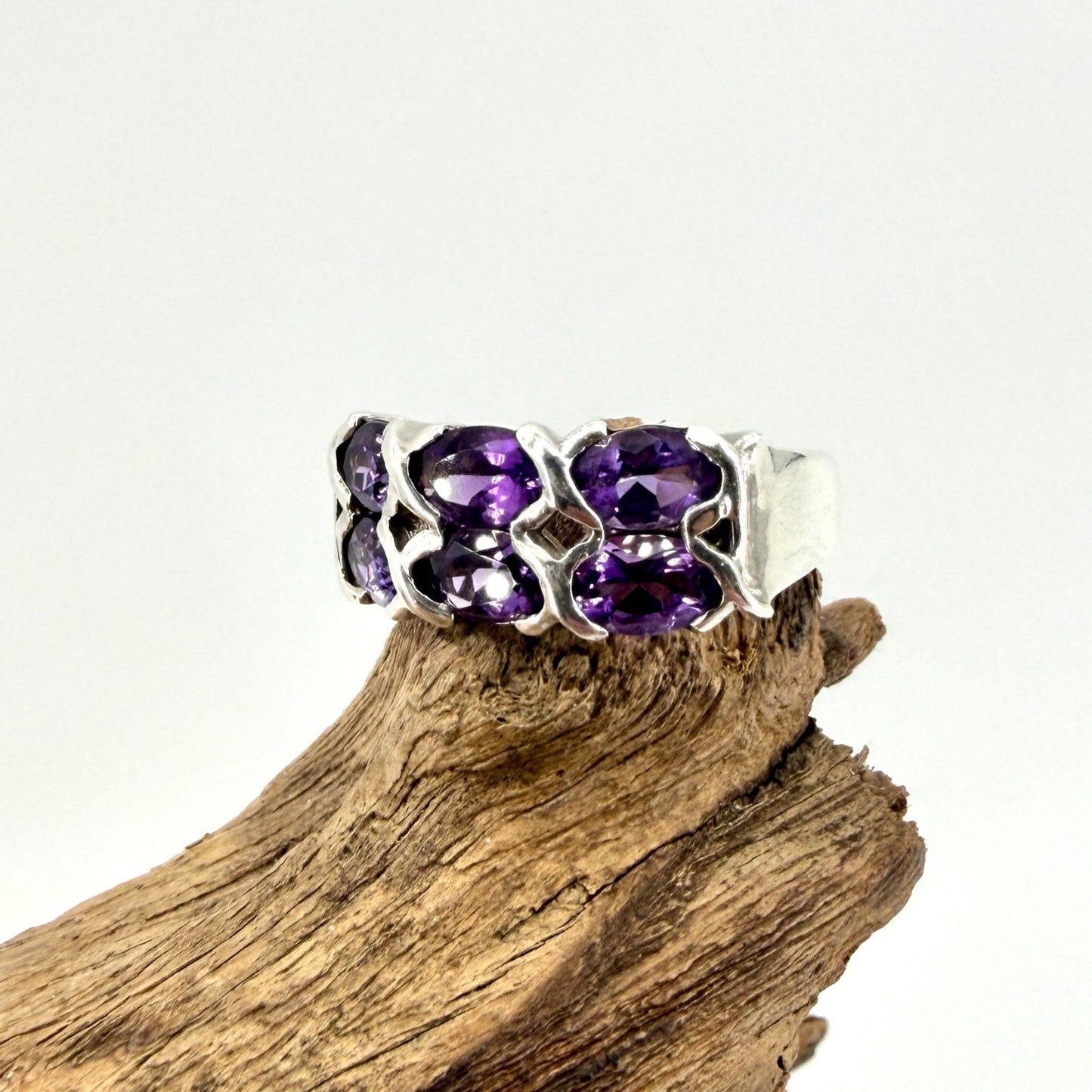 Vintage 925 Sterling Silver Amethyst Ring – UK Size O – 6 Stone Setting