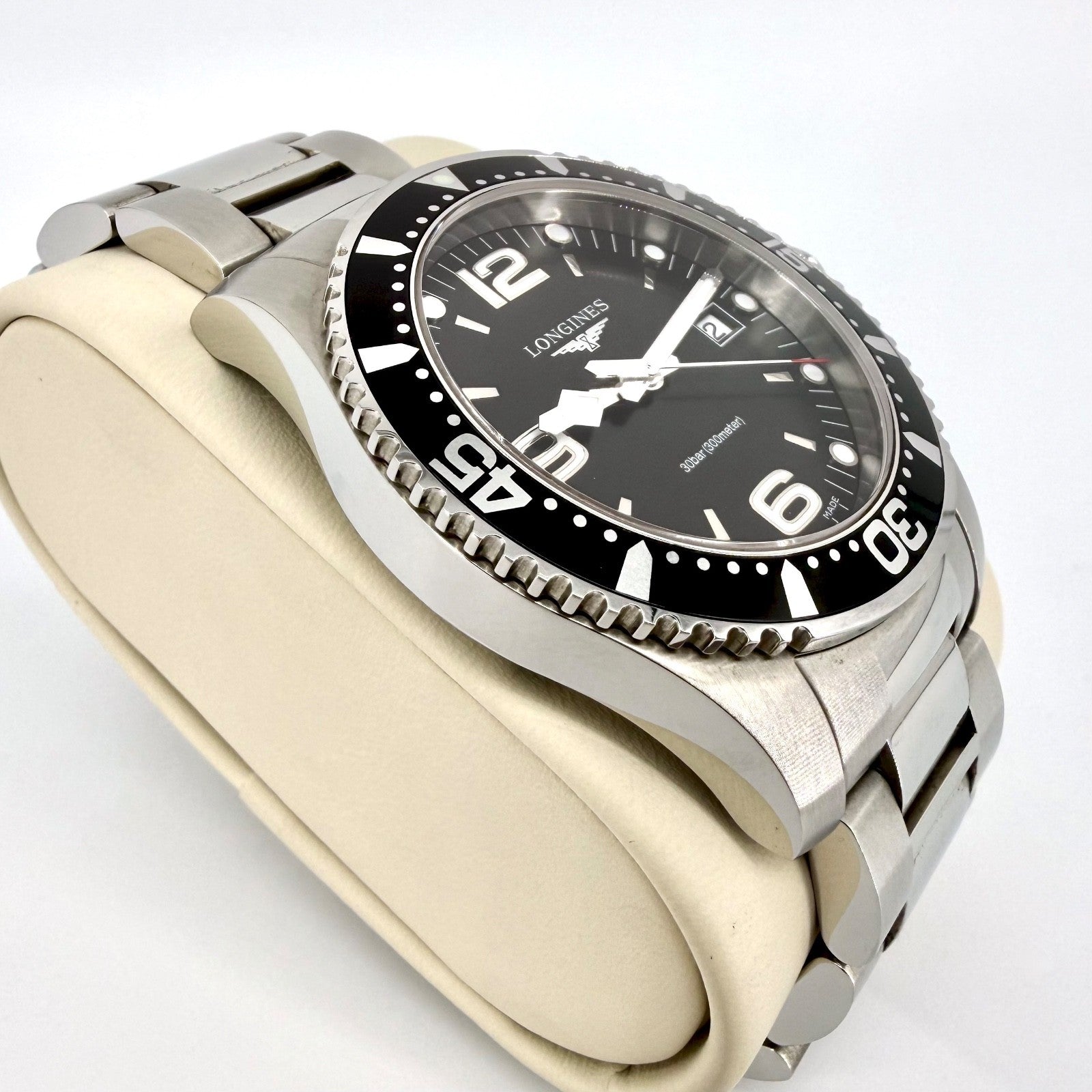 Longines HydroConquest Quartz Diver Watch - L3.740.4.56.6 - Box & Papers