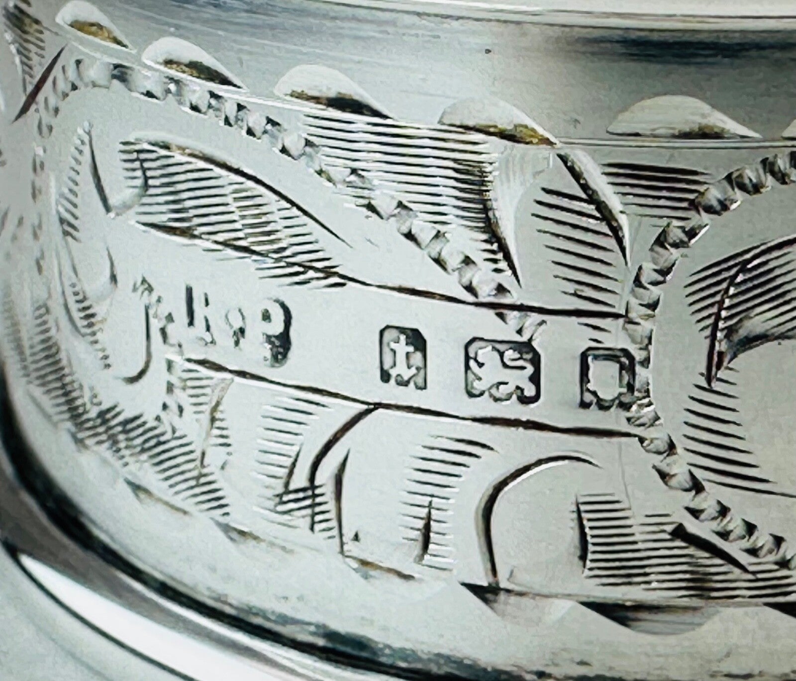 Antique Pair of Silver Napkin Rings - Boxed London 1934 - Robert Pringle & Sons