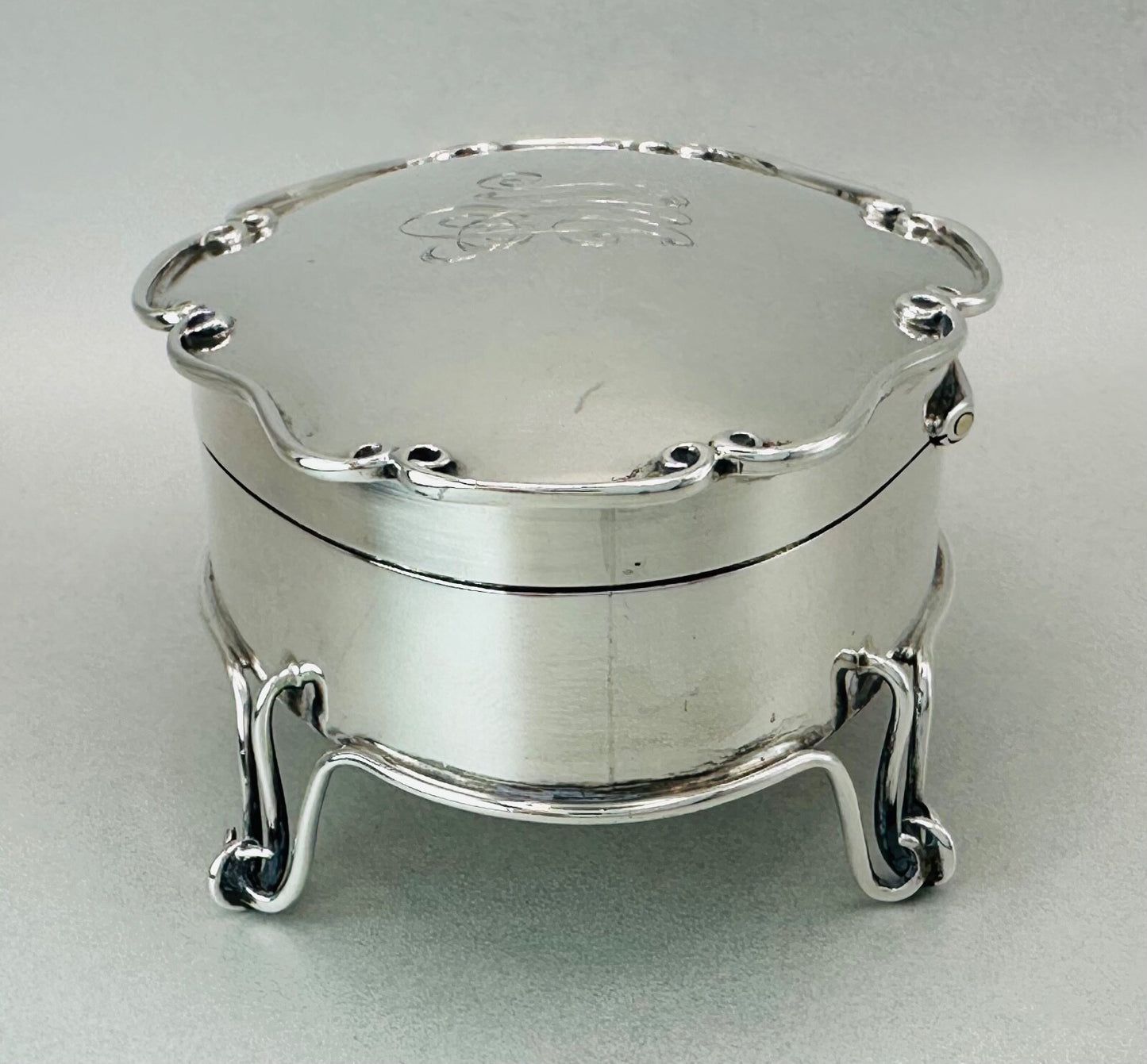 Antique Solid Silver Ring Box by William Aitken - Birmingham 1906