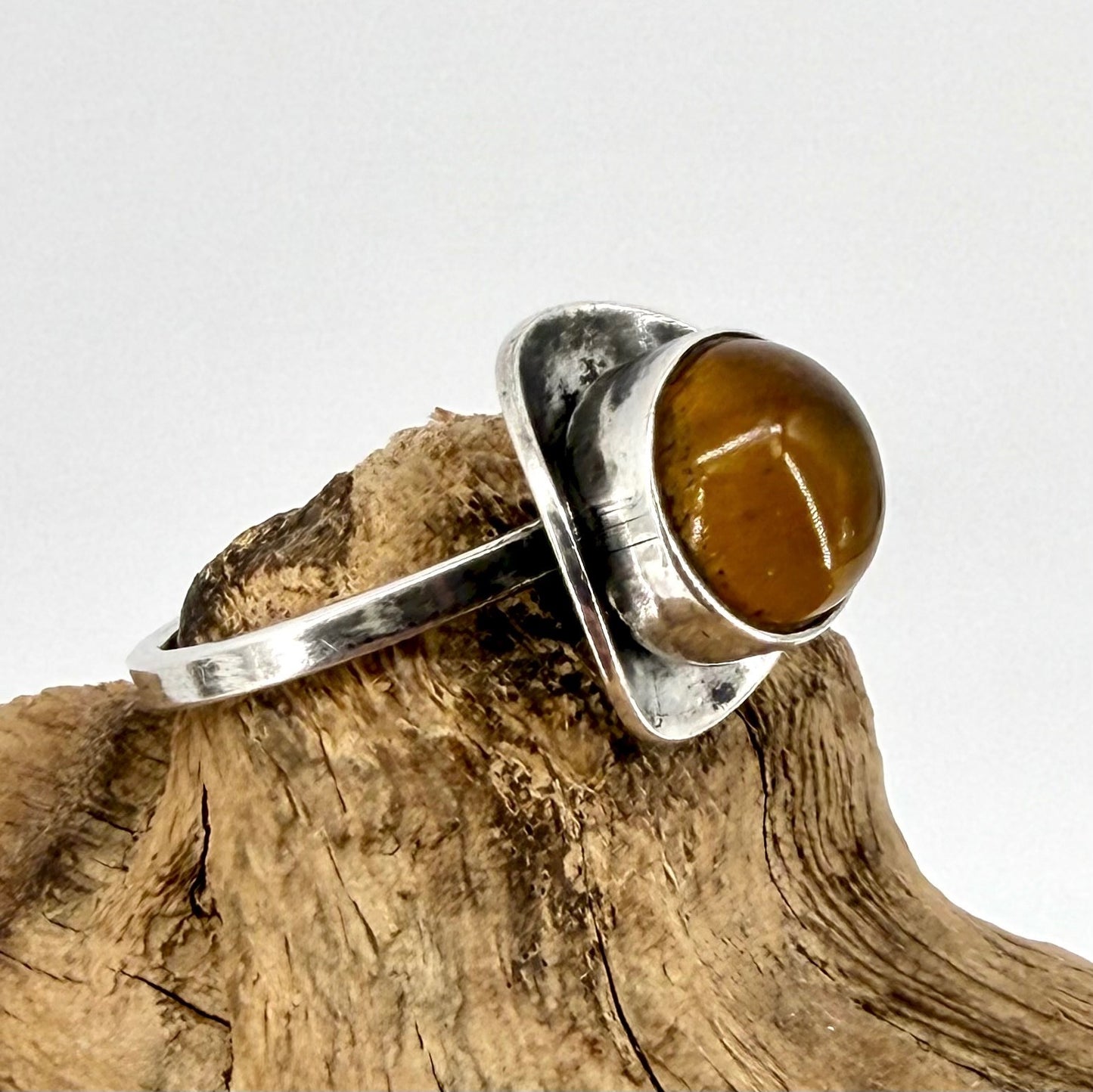 Vintage Polish Silver & Amber Ring – Modernist Design – Size N½