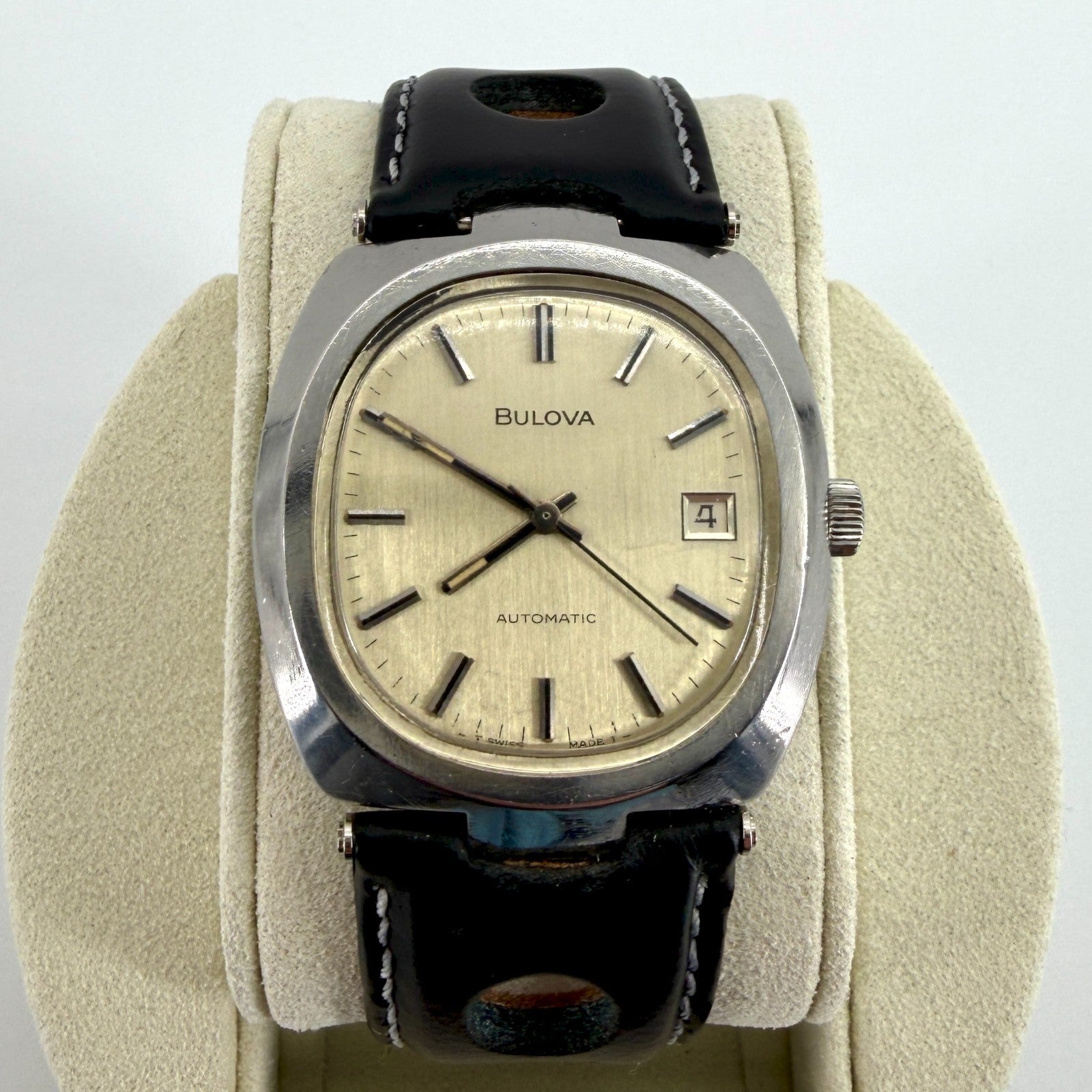 Vintage Bulova Automatic Watch – Cal. 11AOACD – c. Late 1970s