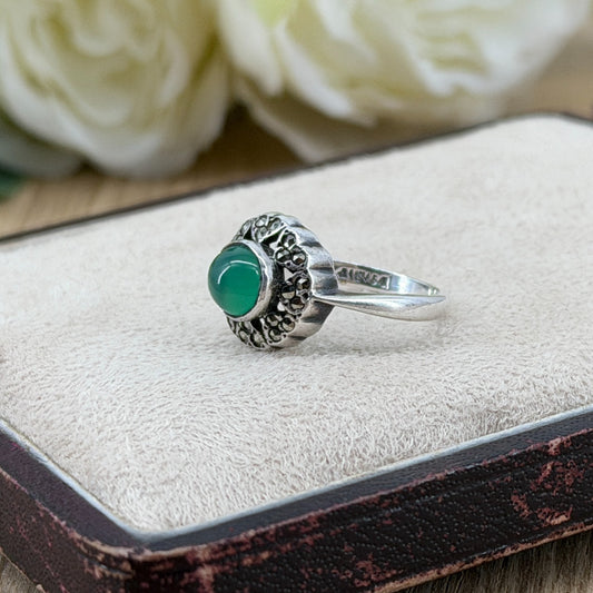 Vintage Sterling Silver Green Agate & Marcasite Ring – UK Size K