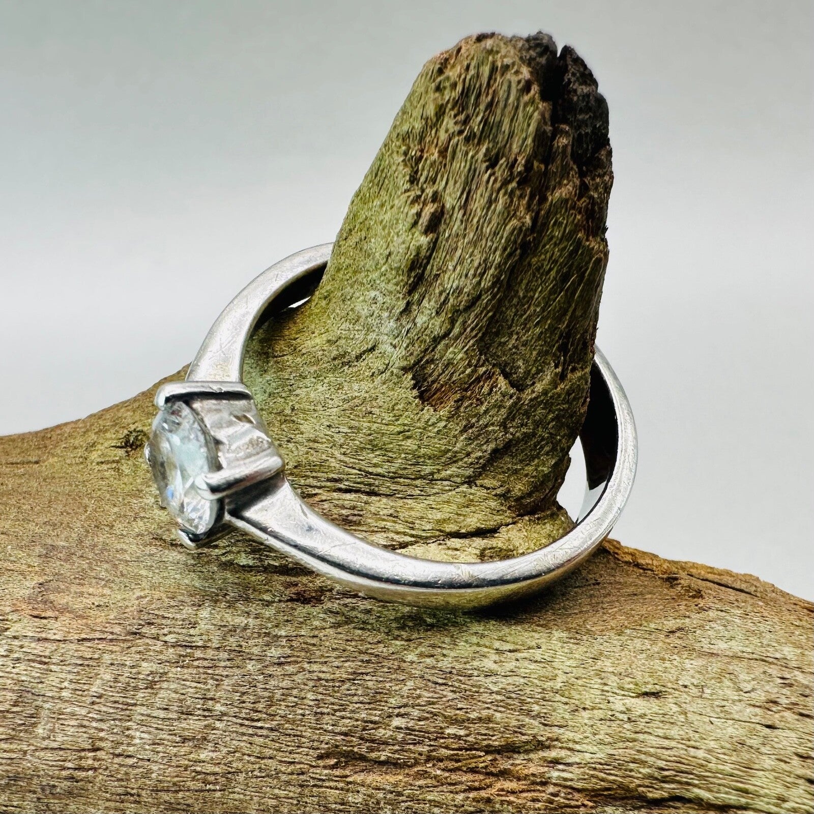 Vintage Silver Ring with Sparkling Clear Stone - Size Q½ - Stamped 925