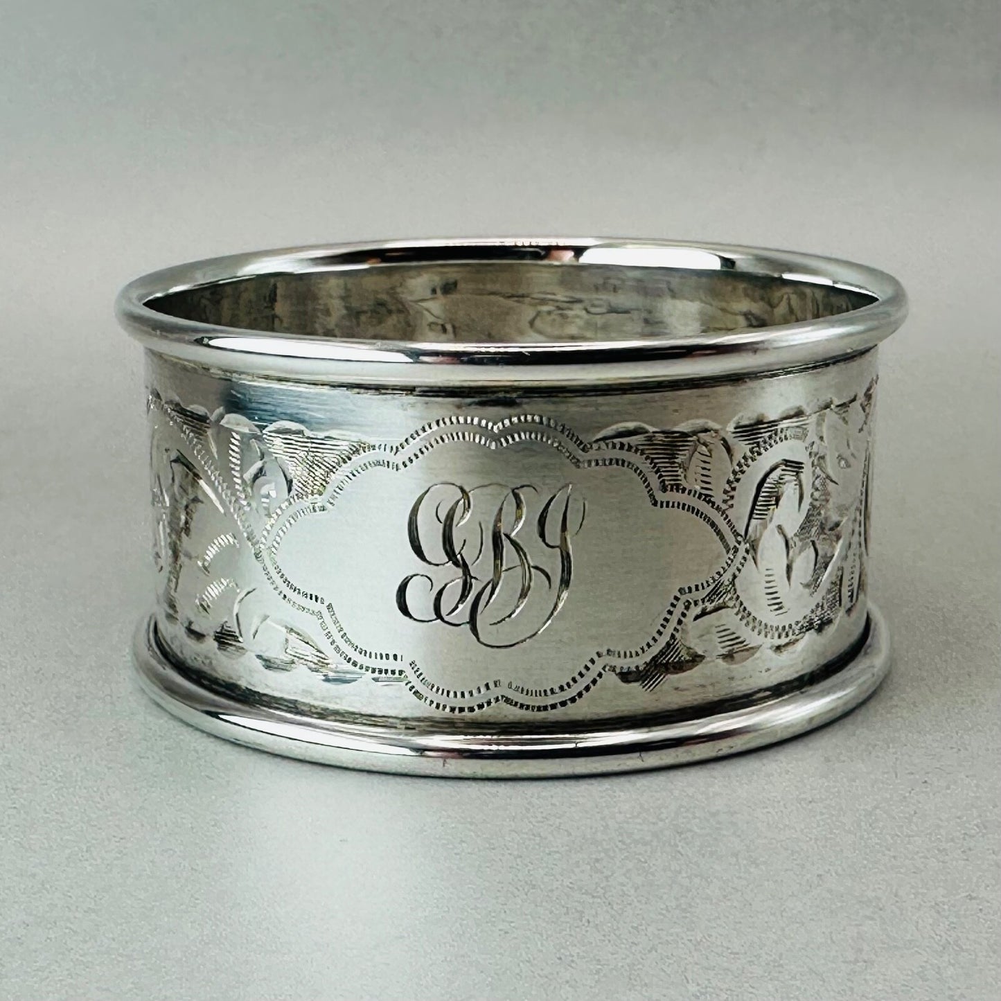 Antique Pair of Silver Napkin Rings - Boxed London 1934 - Robert Pringle & Sons