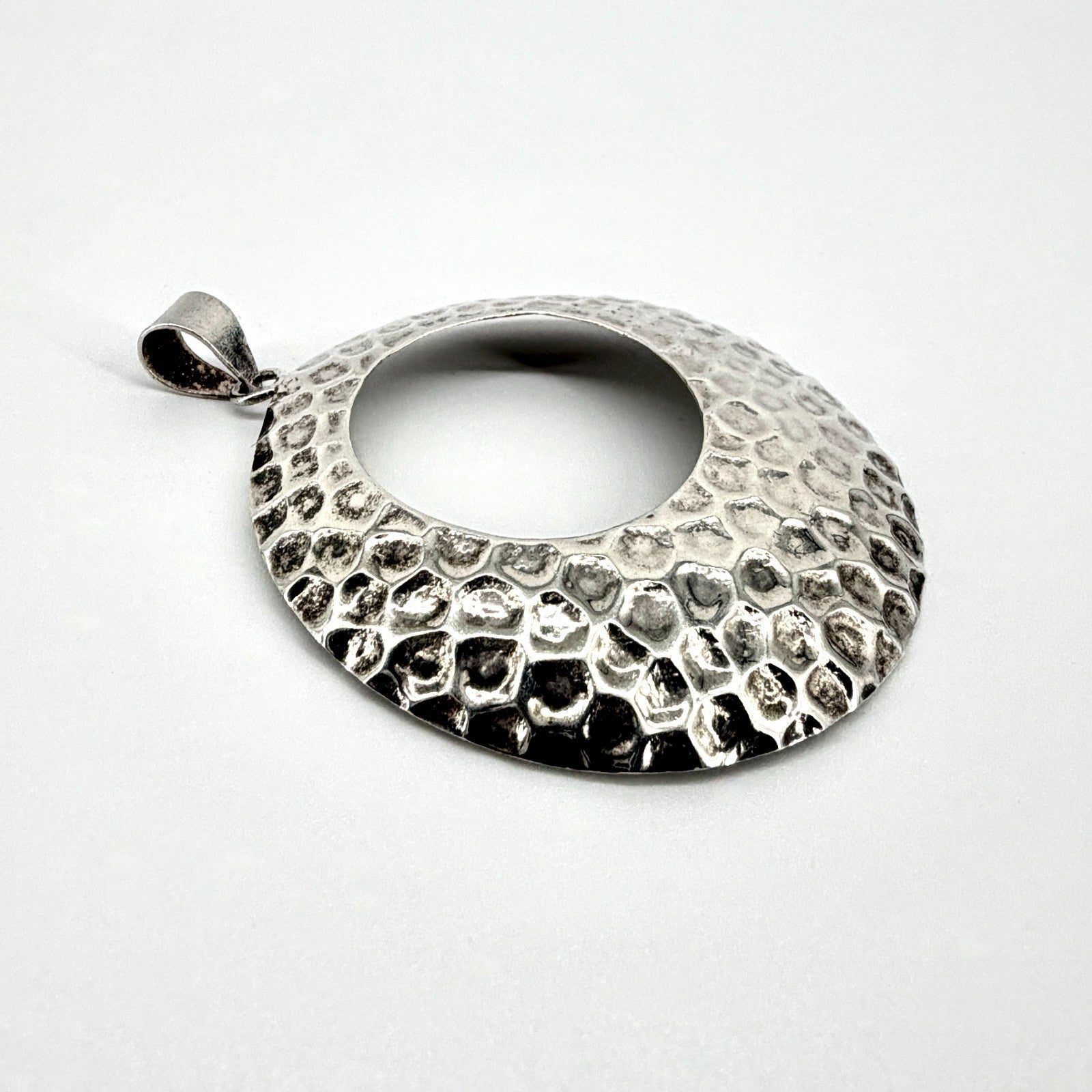 Sterling Silver Hammered Open Circle Pendant – 925 – Modern Design