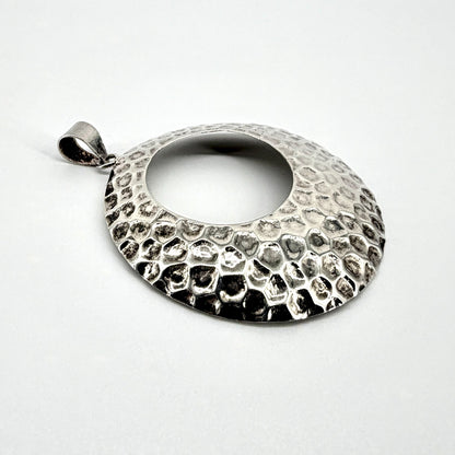 Sterling Silver Hammered Open Circle Pendant – 925 – Modern Design