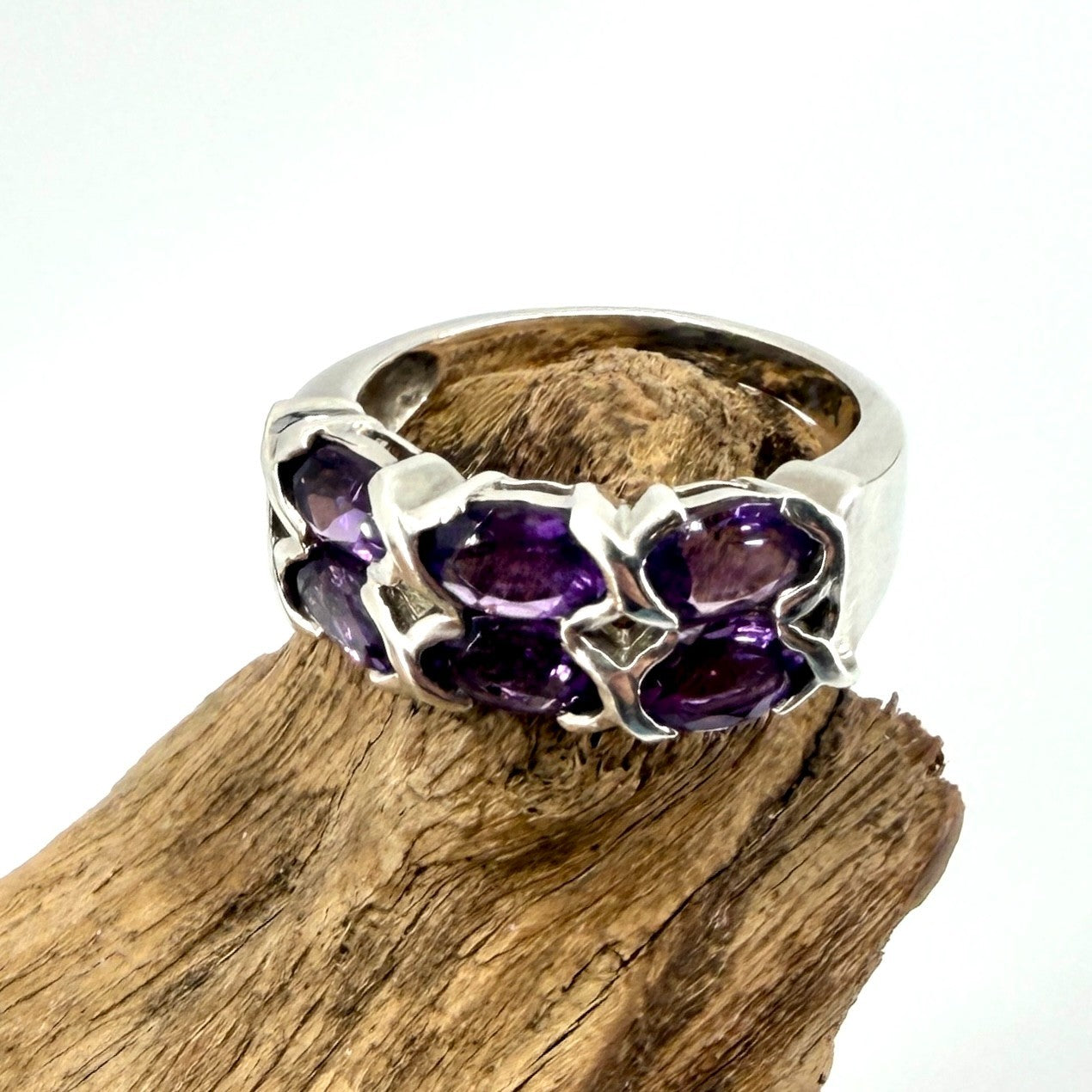 Vintage 925 Sterling Silver Amethyst Ring – UK Size O – 6 Stone Setting