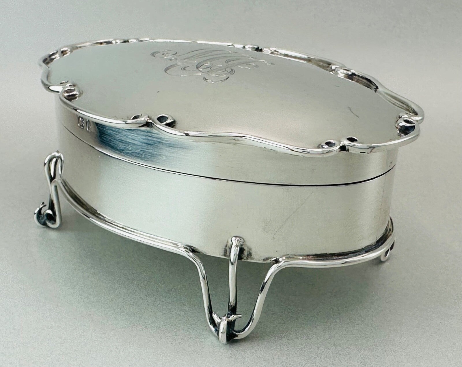 Antique Solid Silver Ring Box by William Aitken - Birmingham 1906