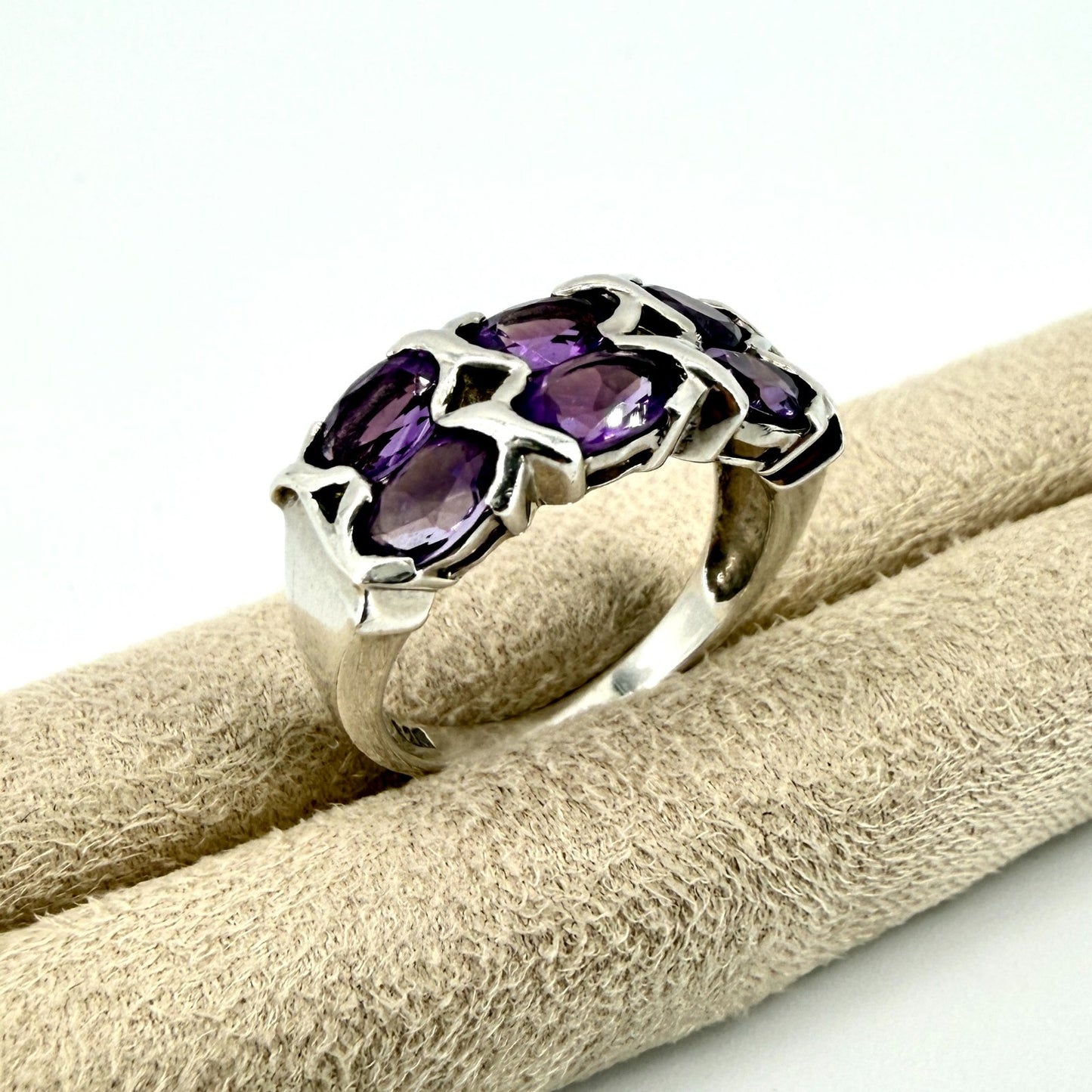 Vintage 925 Sterling Silver Amethyst Ring – UK Size O – 6 Stone Setting