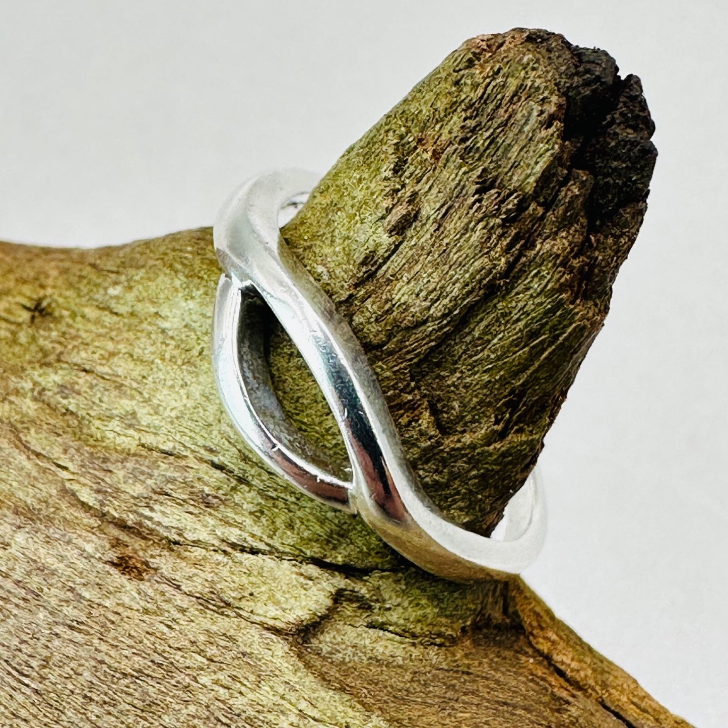 Pre-Owned Sterling Silver Ring – Size P