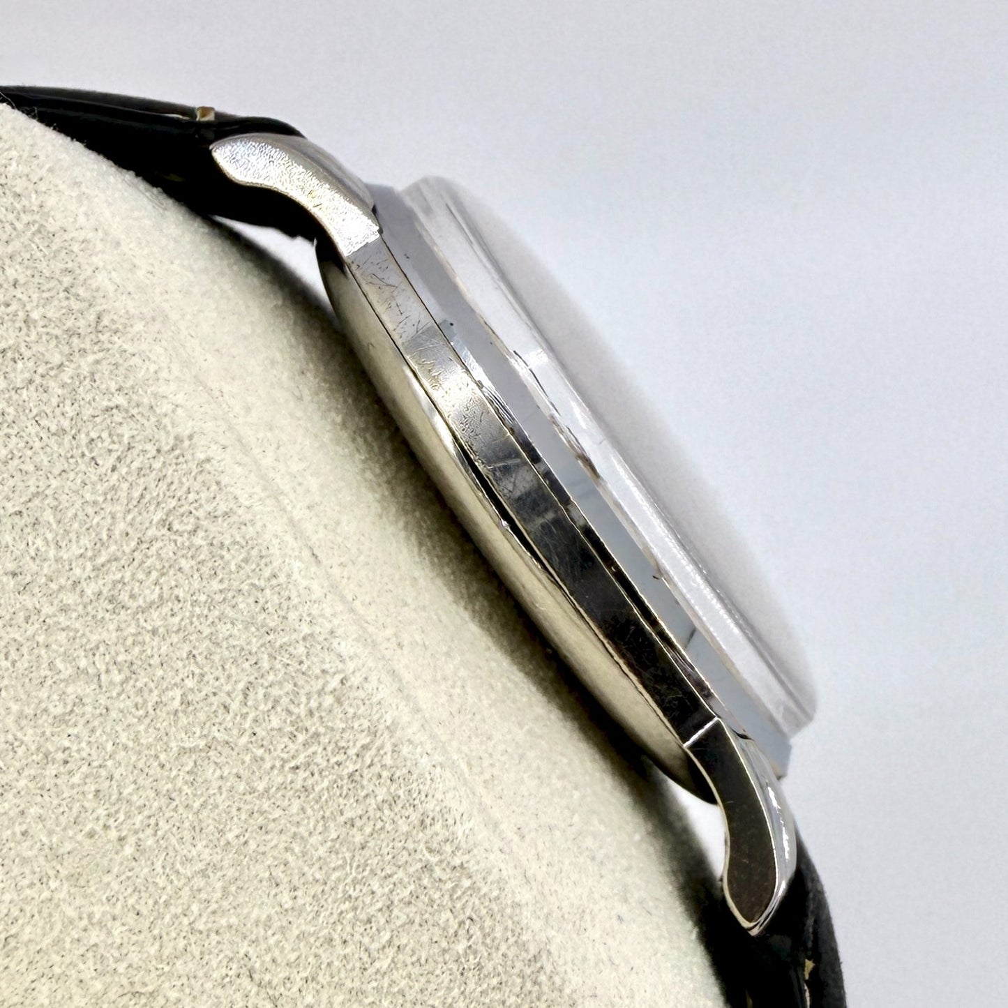 Vintage LIGA Antimagnetic Swiss Mechanical Watch – AS 1002/984 – c.1940s