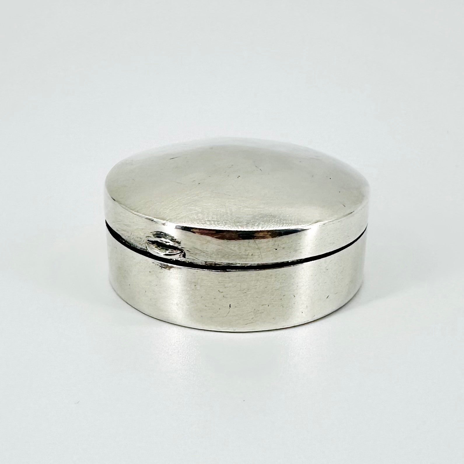 Vintage Silver Pill Pot – Ari D Norman – London 1987 – 11.25g