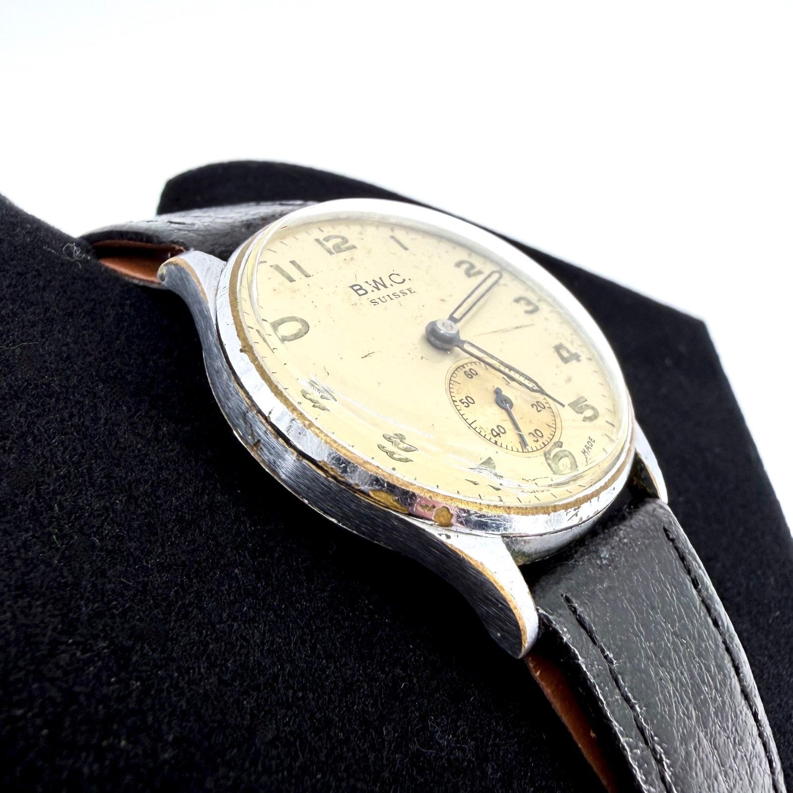 Vintage B.W.C. Suisse Manual Wind Wristwatch – c.1940s – 15J – Working