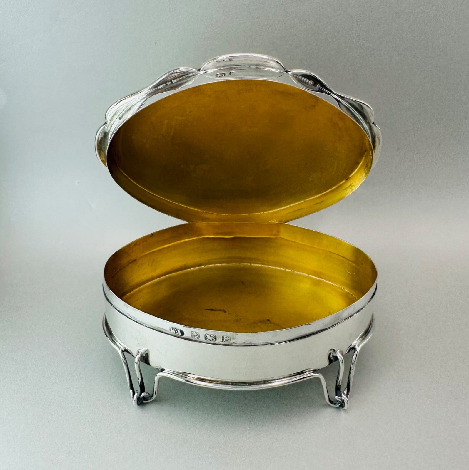Antique Solid Silver Ring Box by William Aitken - Birmingham 1906