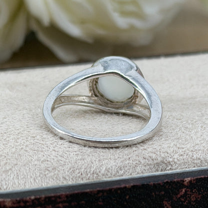 Vintage 925 Sterling Silver Cabochon Moonstone Ring – UK Size P