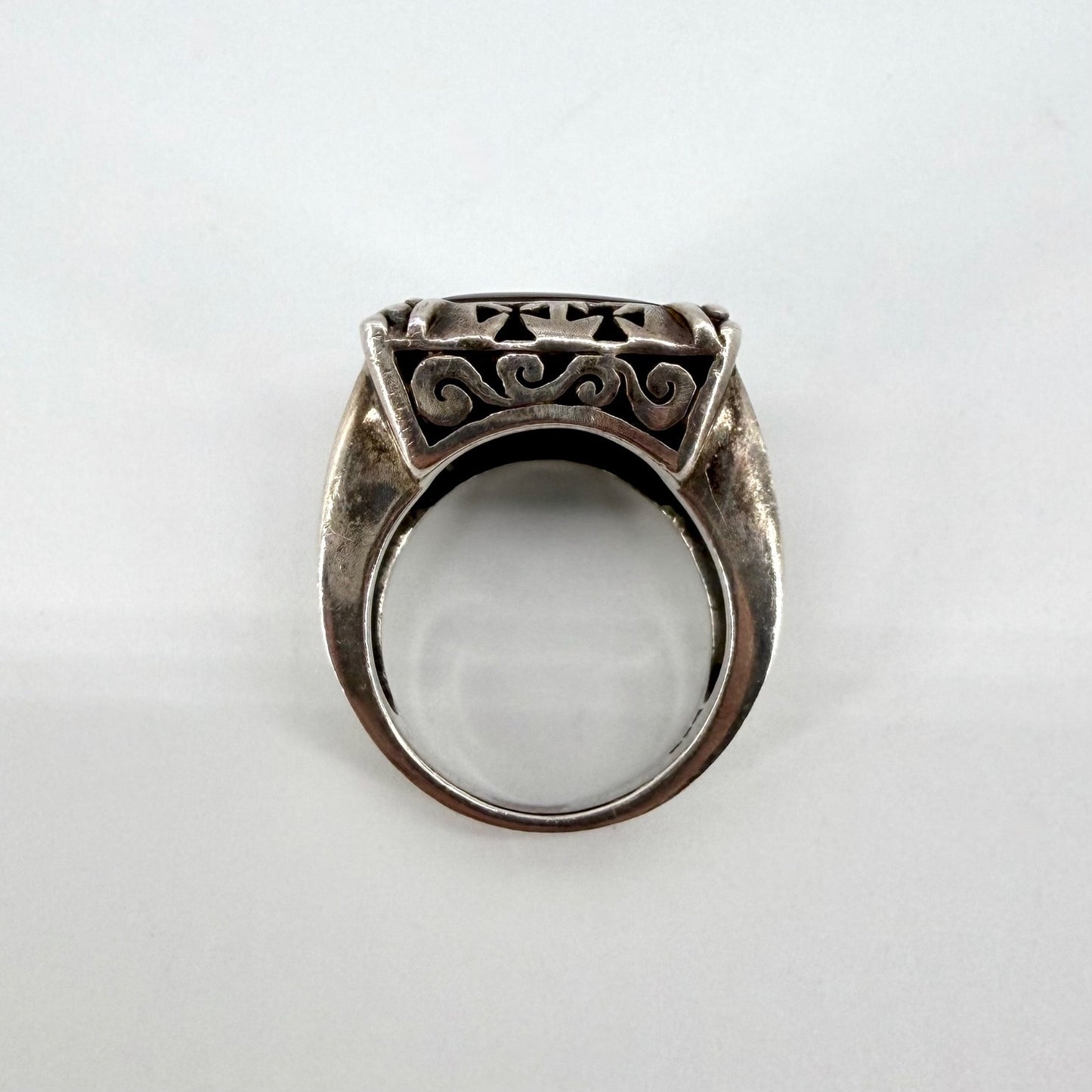 Vintage Sterling Silver Onyx Ring - UK Size P – Gothic / Cross Motif
