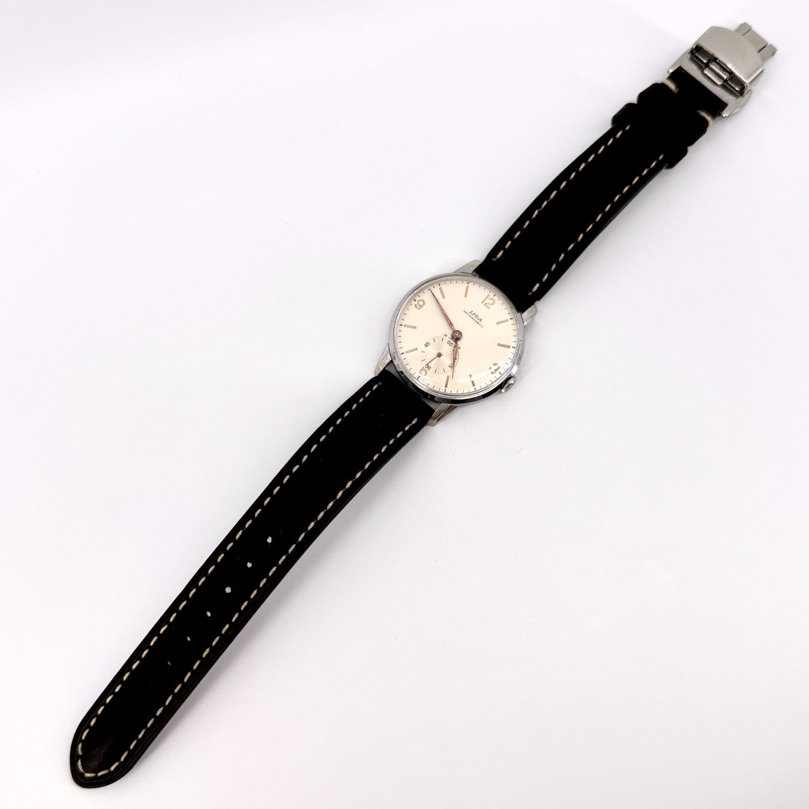 Vintage LIGA Antimagnetic Swiss Mechanical Watch – AS 1002/984 – c.1940s