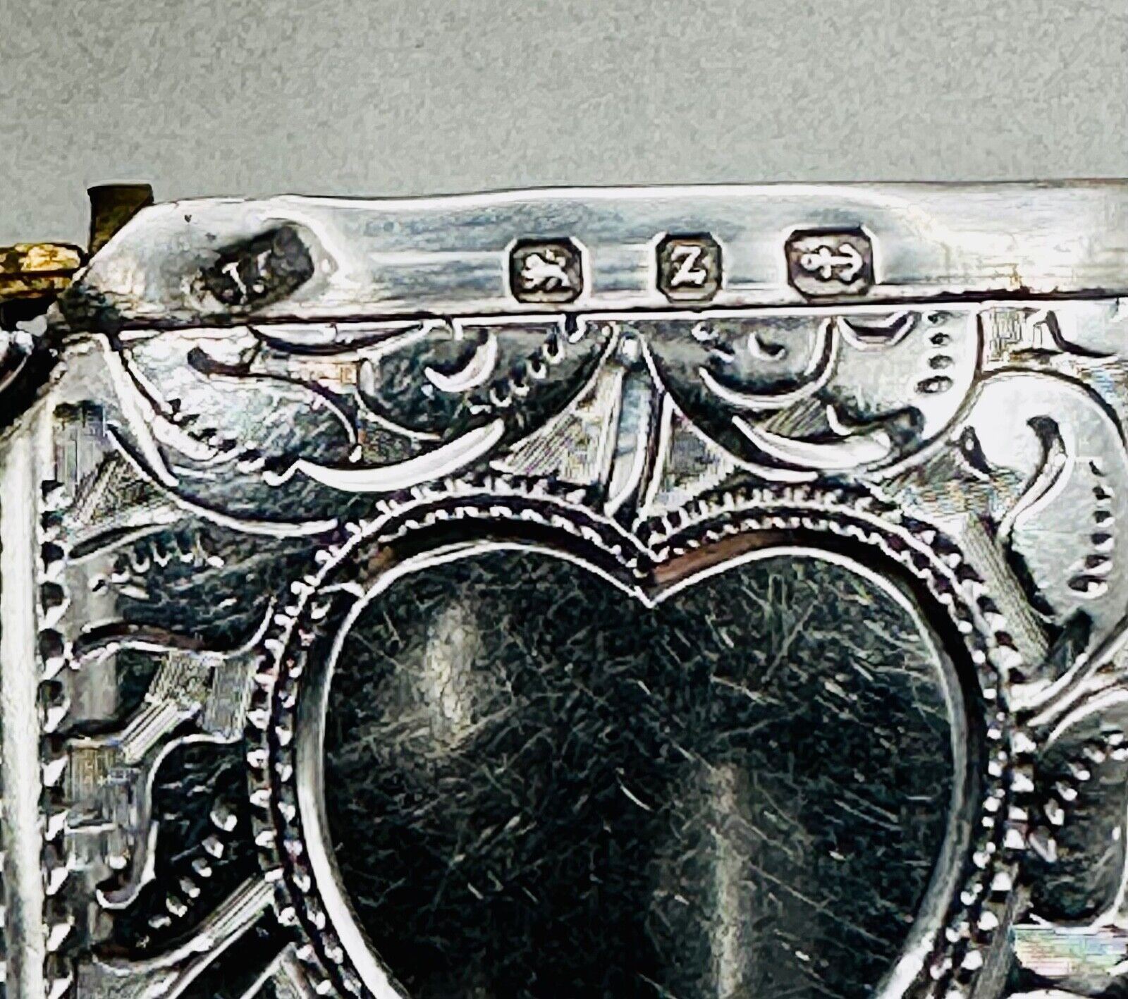 Antique 1899 Silver Vesta Case - Joseph Gloster, Birmingham – Heart Design