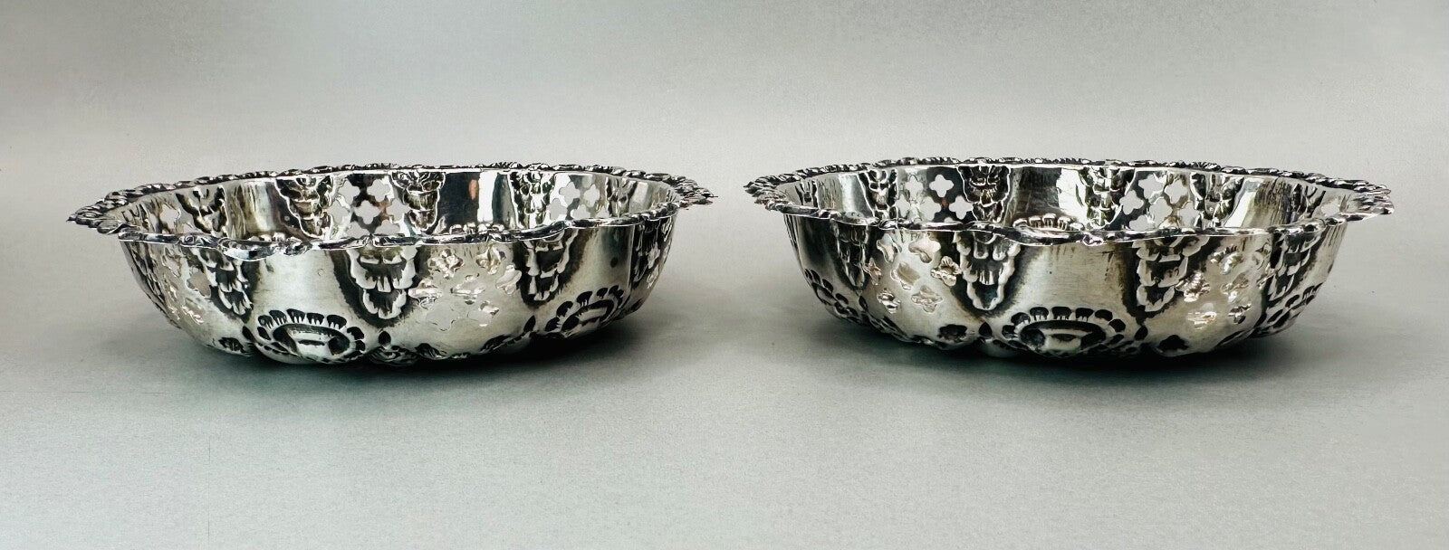 Pair of Antique Silver Trinket Dishes - Birmingham 1901 by William Devenport