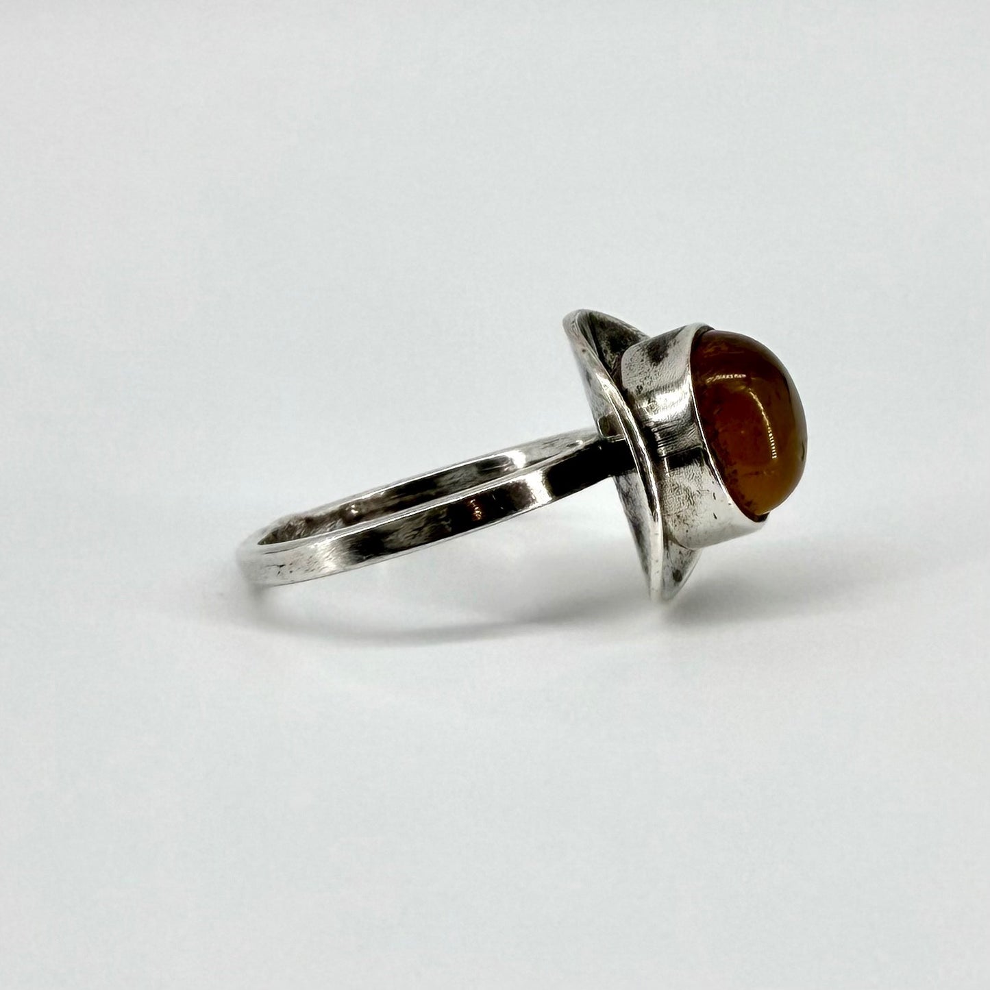 Vintage Polish Silver & Amber Ring – Modernist Design – Size N½