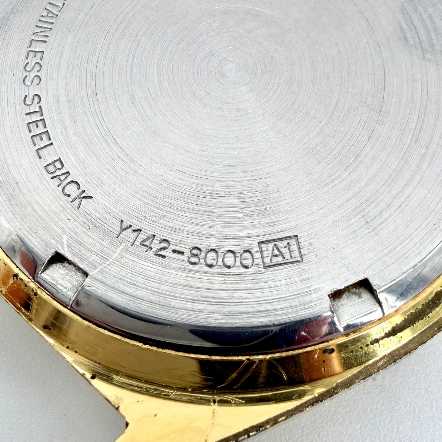 Vintage Lorus Quartz Watch – Gold Tone Case – Date – Working