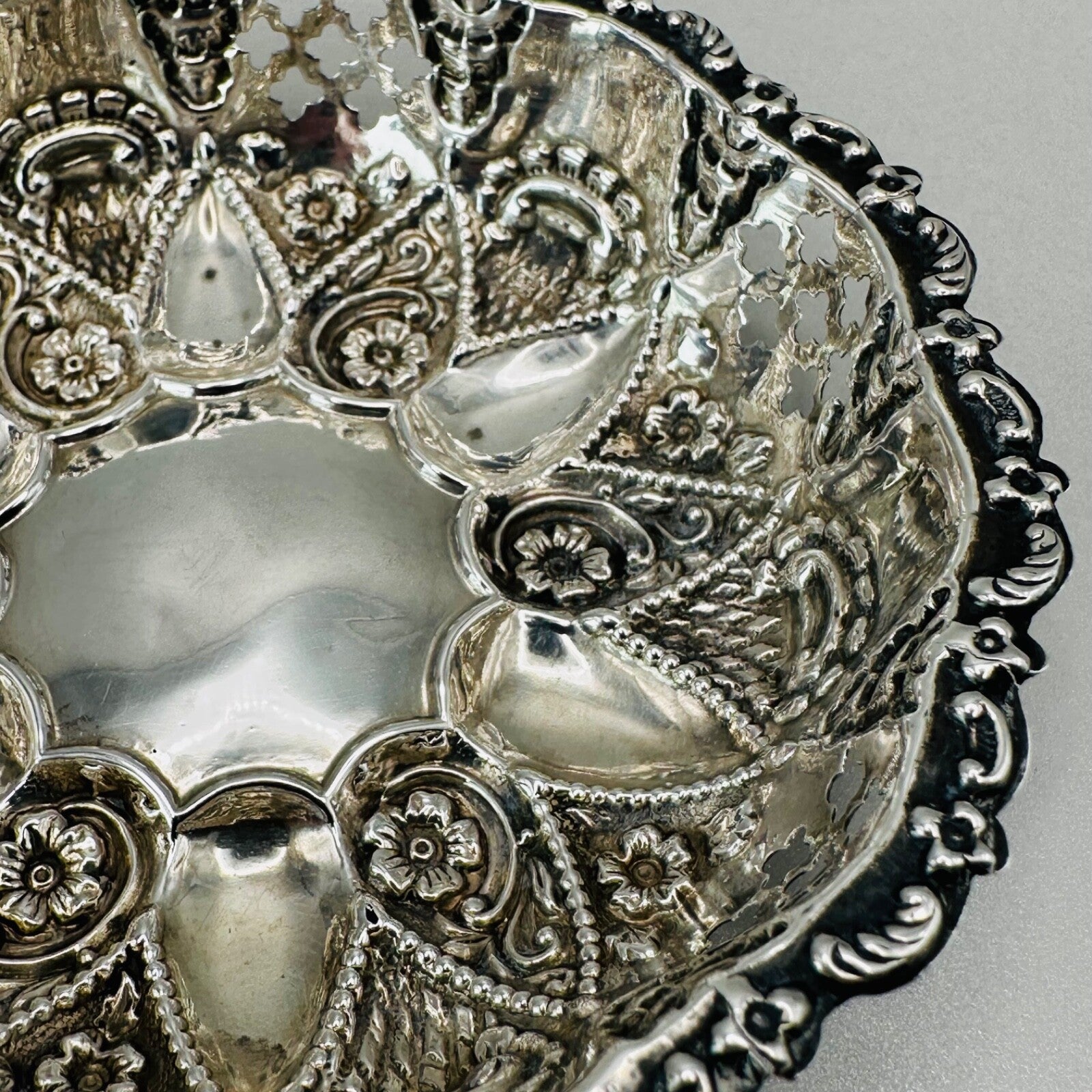 Pair of Antique Silver Trinket Dishes - Birmingham 1901 by William Devenport