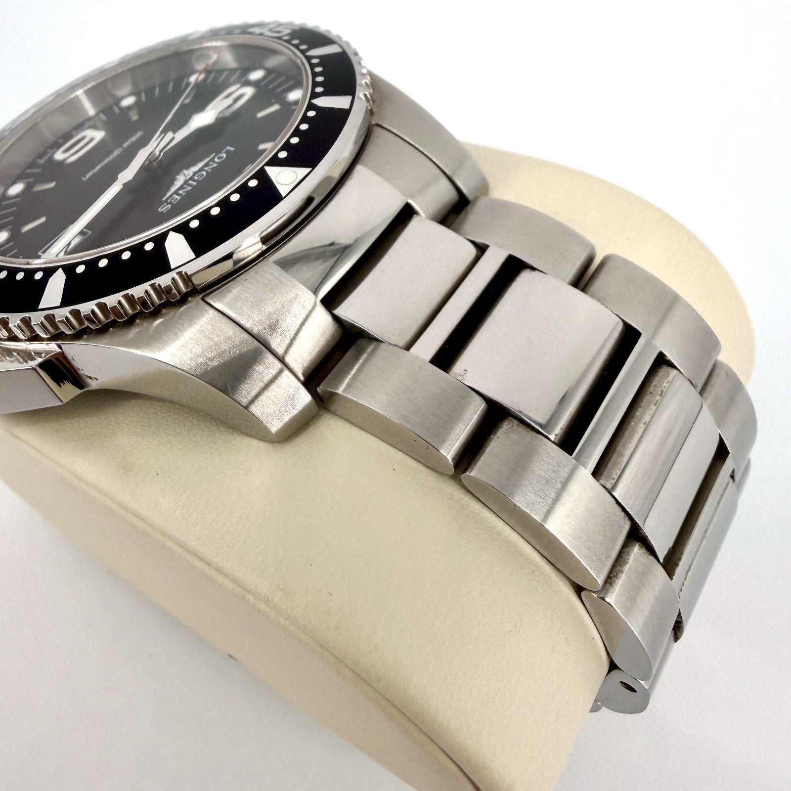 Longines HydroConquest Quartz Diver Watch - L3.740.4.56.6 - Box & Papers