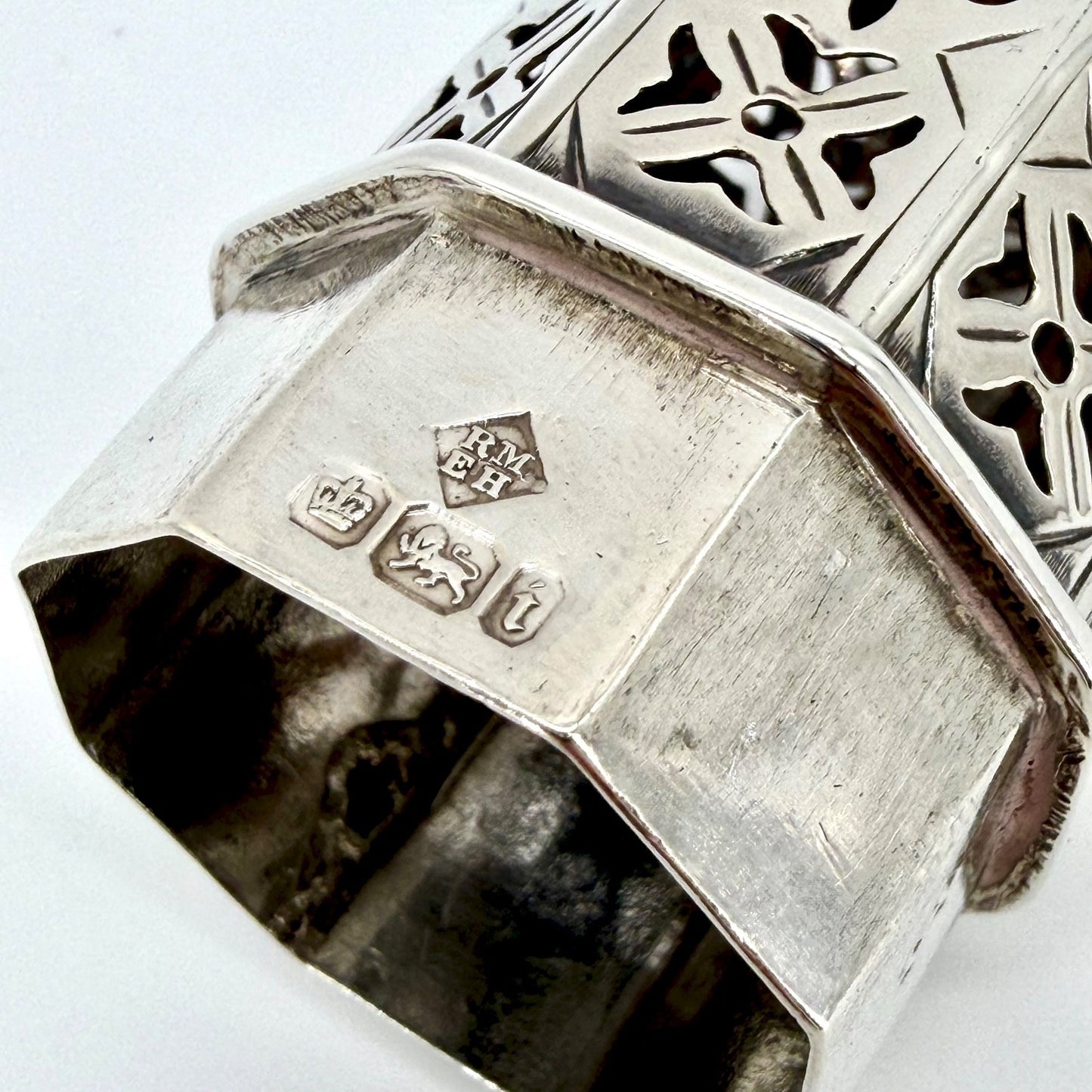 Antique Sterling Silver Sugar Caster – Sheffield 1901 Martin Hall & Co. - Boxed