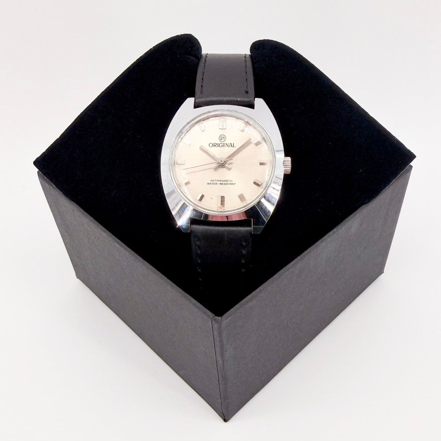 21 Original Vintage Swiss Manual Wind Wristwatch – c.1970s – Working