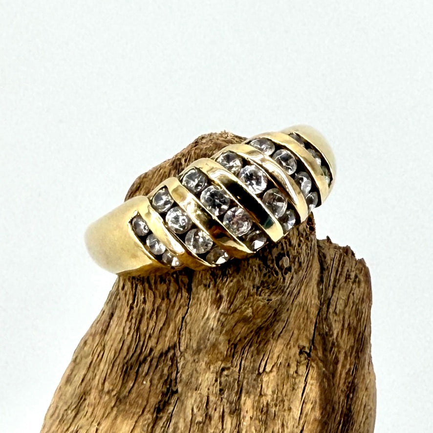 925 Silver Gilt Ring Set with White Stones – UK Size T