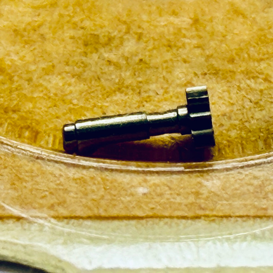 Derby 40 / 40N – Cannon Pinion (3.70mm) (240)