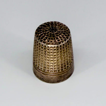 Charles Horner Dorcas Sterling Silver Thimble – Size 8