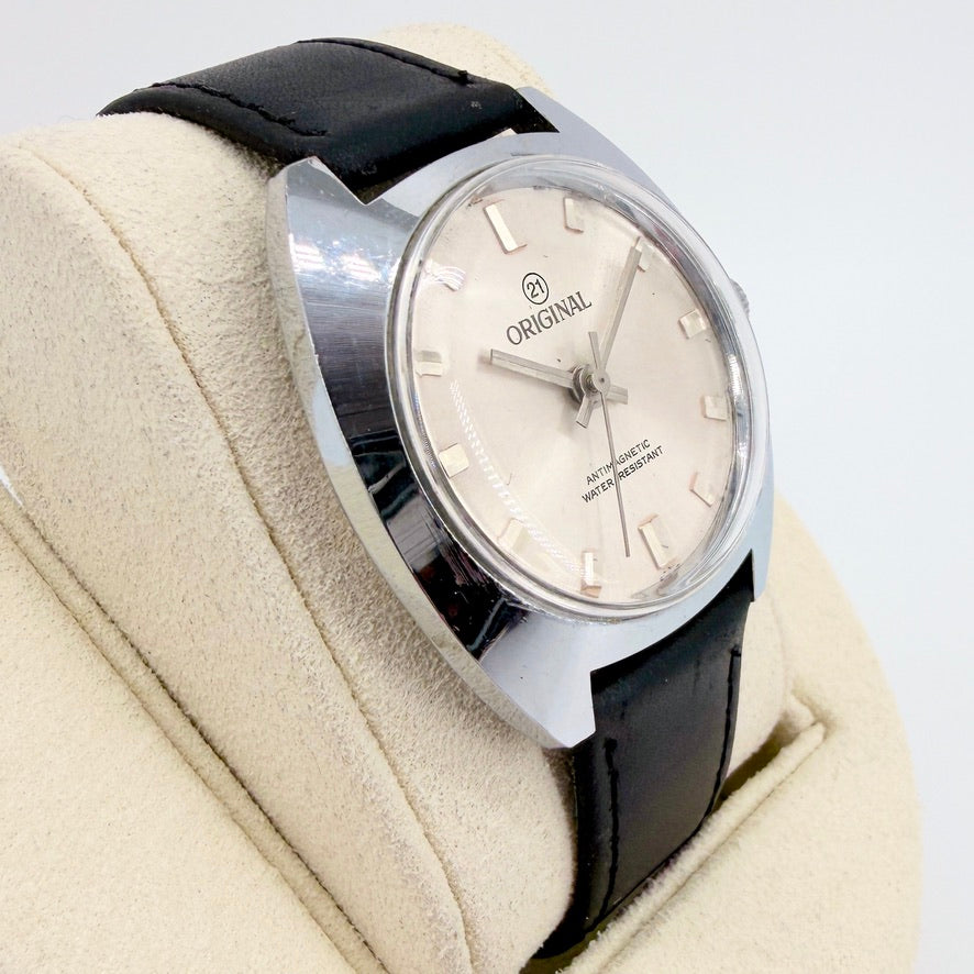 21 Original Vintage Swiss Manual Wind Wristwatch – c.1970s – Working