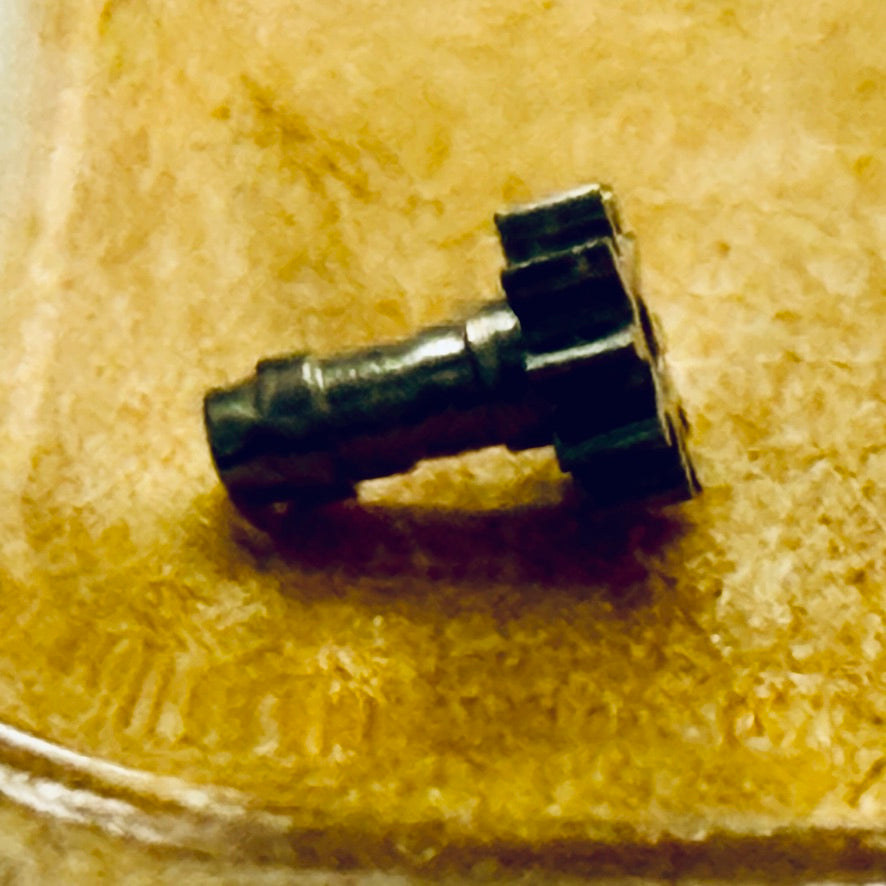 Derby 40 / 40N – Cannon Pinion (2.22mm) (240)